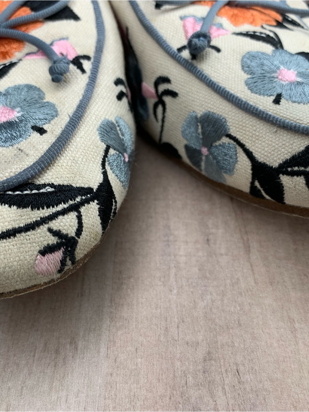 kate spade devi loafers White Floral Embroidered Loafers flats shoes sz 10B - Picture 7 of 13